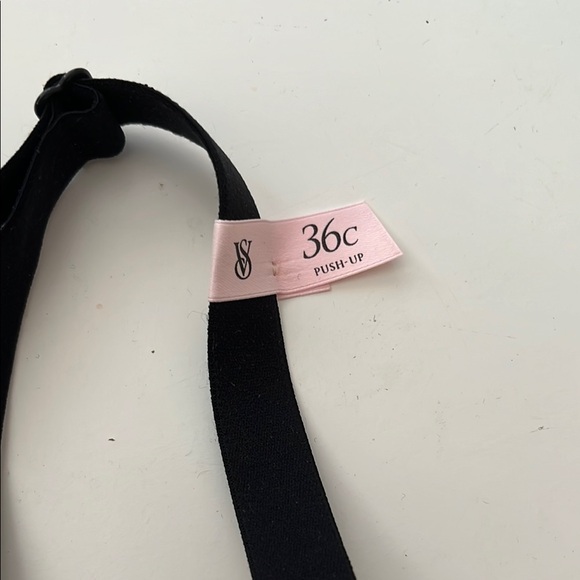 Victoria’s Secret Black Wireless Bra - Picture 3 of 6